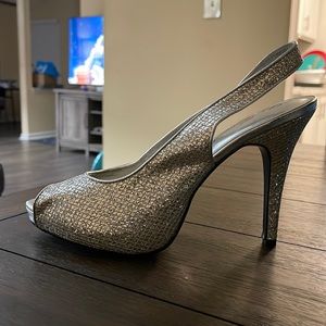 silver sequin platform peep toe sling back size 11
